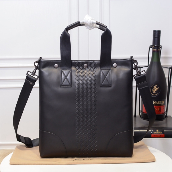 ボッテガヴェネタバッグ側面デザイン